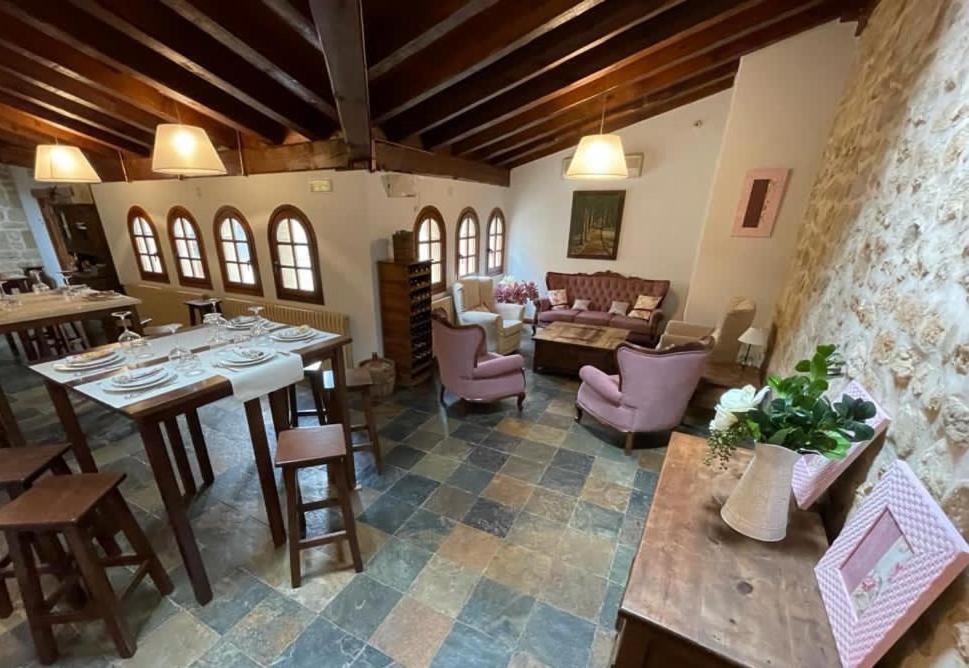 Posada Torre Palacio La Taxuela Villanueva la Lastra エクステリア 写真