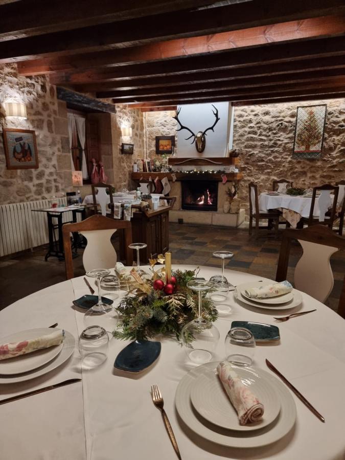 Posada Torre Palacio La Taxuela Villanueva la Lastra エクステリア 写真