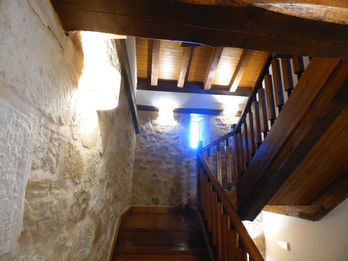 Posada Torre Palacio La Taxuela Villanueva la Lastra エクステリア 写真